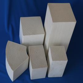 綠色未來之路 環(huán)保節(jié)能與環(huán)保材料的協(xié)同發(fā)展