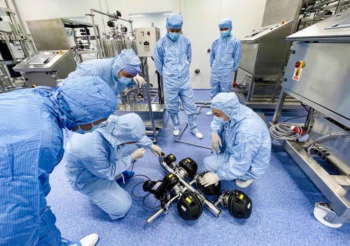上藥康希諾單針新冠疫苗量產上市,"疫苗超級工廠"落成